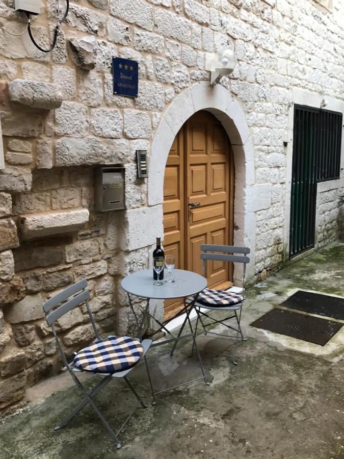 Old Town Apartments Trogir - Free Parking Exterior foto